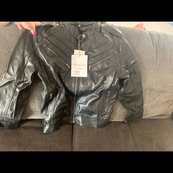 Mens medium black leather jacket - Picture 2 of 2